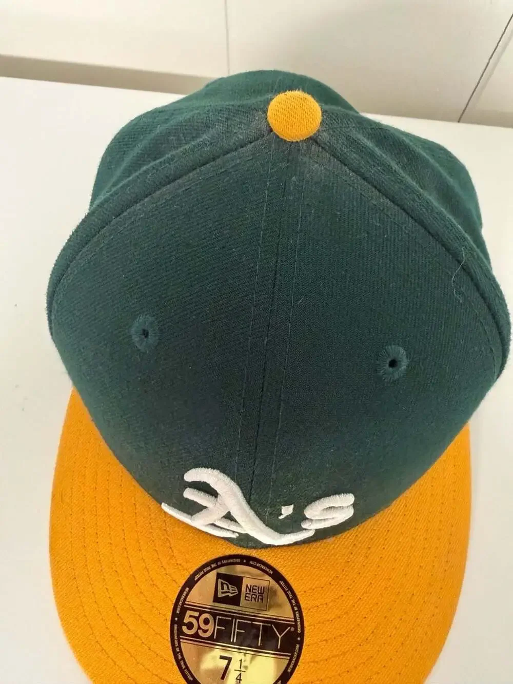 New Era 59FIFTY Oakland Athletics MLB Fitted Hat Size 7 1/4 Dark Green Gold
